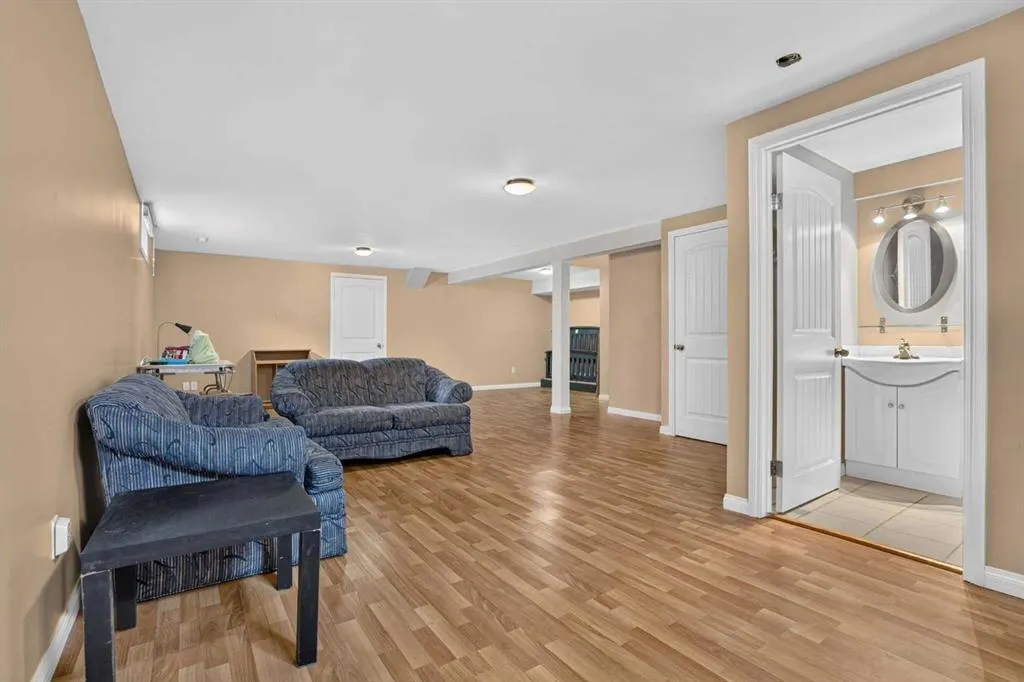 172 Queensland Road SE