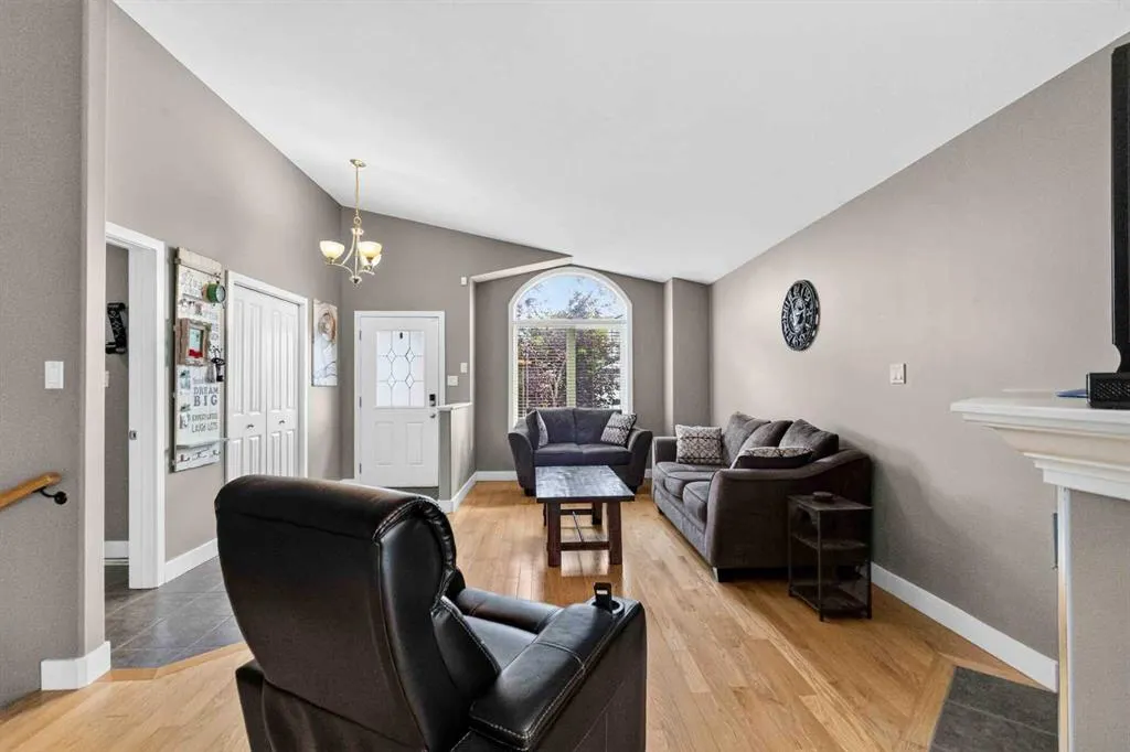 443 Pacific Crescent