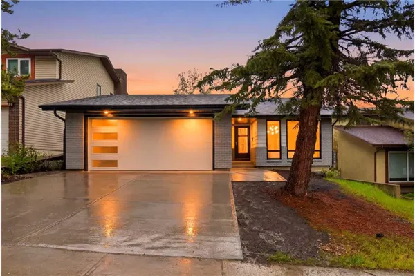 300 Edgehill Drive NW