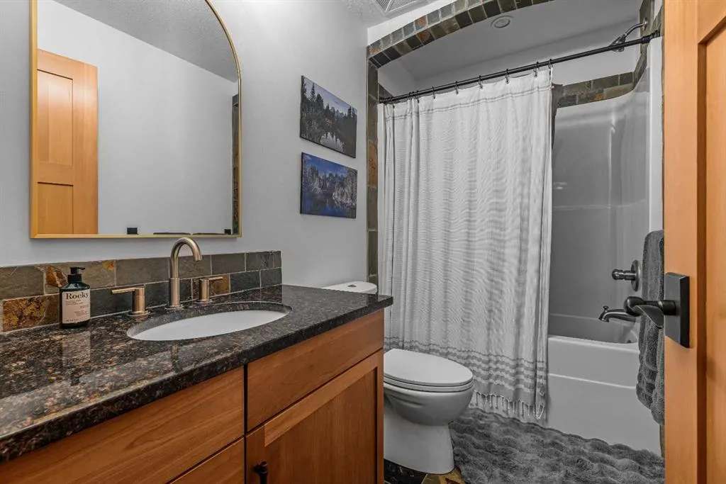 511 6th Avenue #8