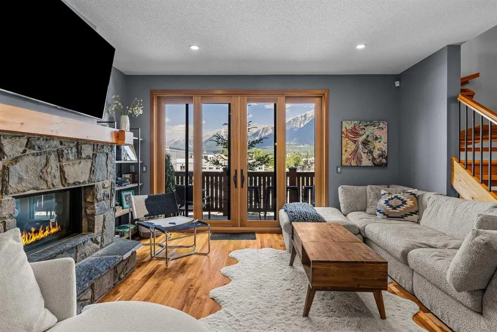 511 6th Avenue #8