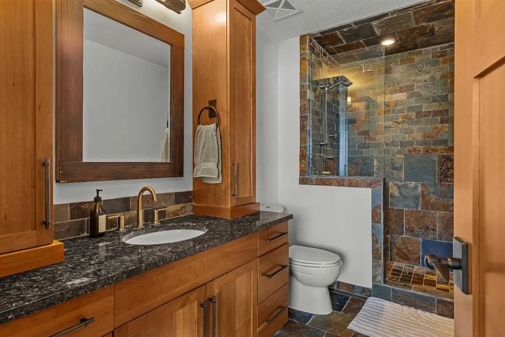 511 6th Avenue #8