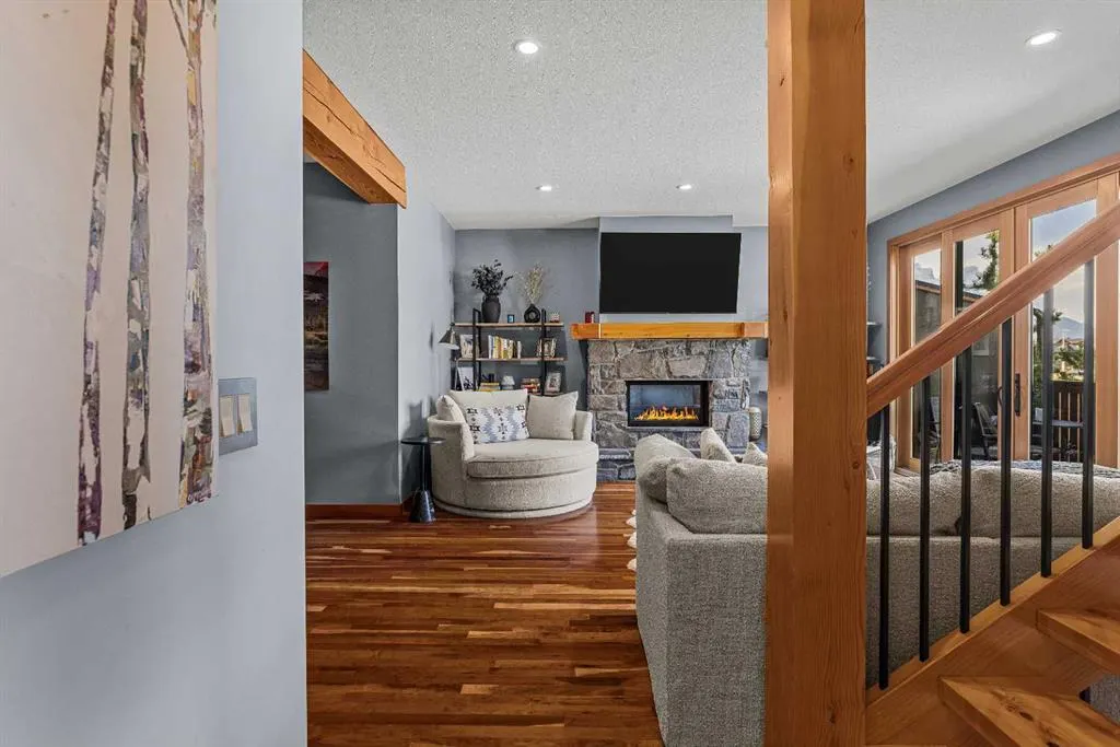 511 6th Avenue #8