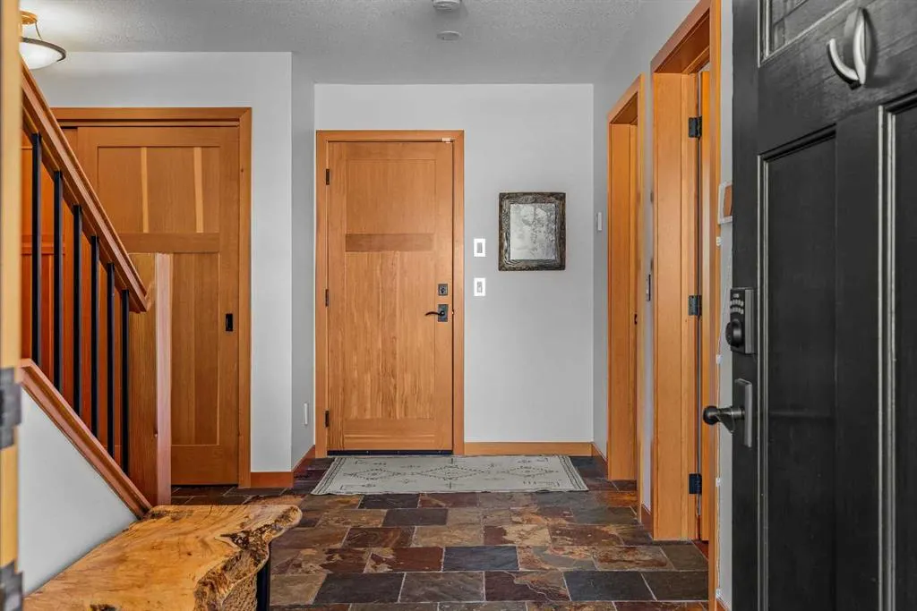 511 6th Avenue #8
