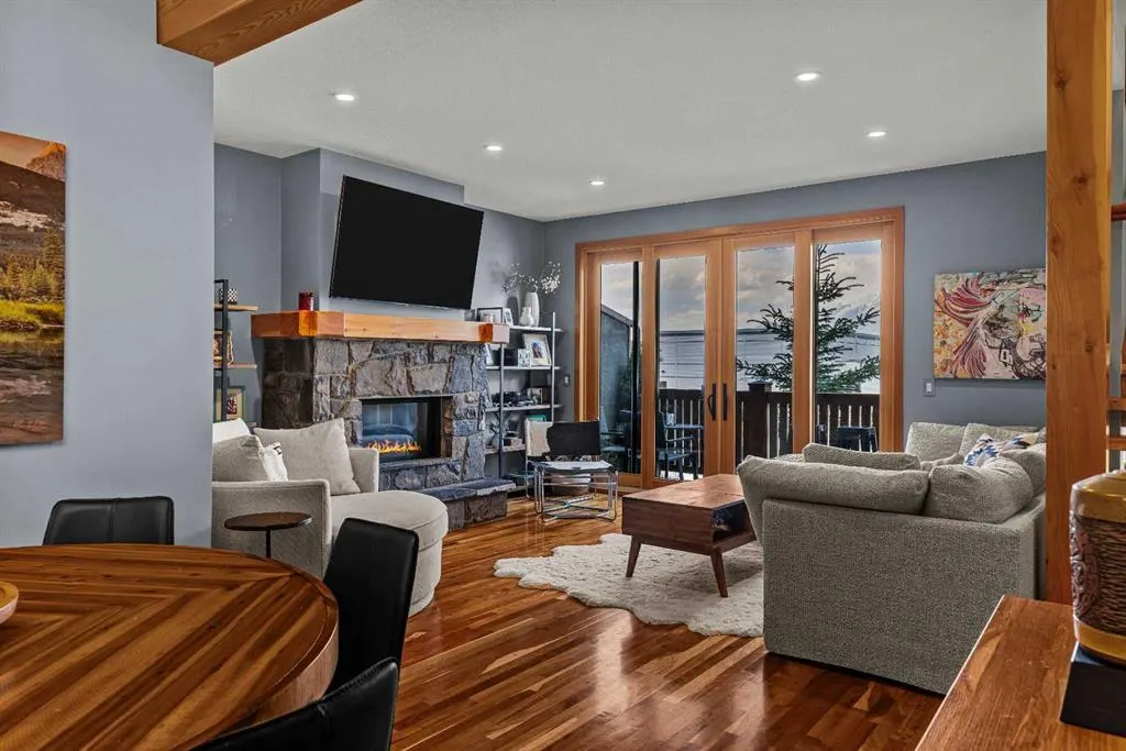 511 6th Avenue #8
