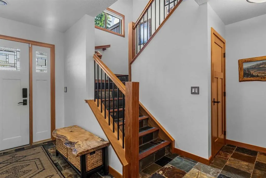 511 6th Avenue #8