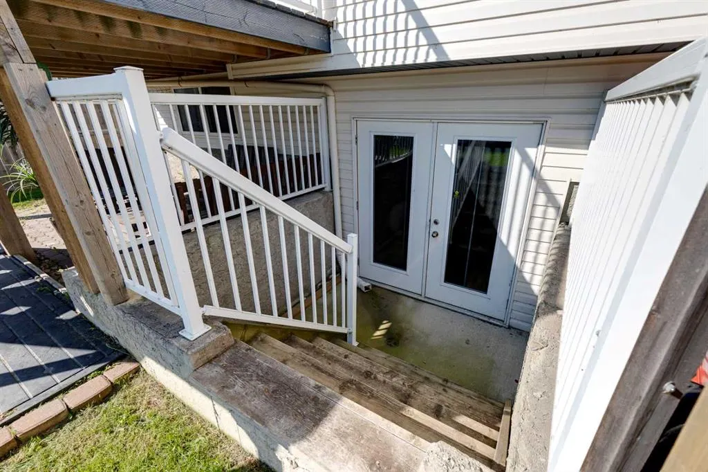 738 Carriage Lane Drive