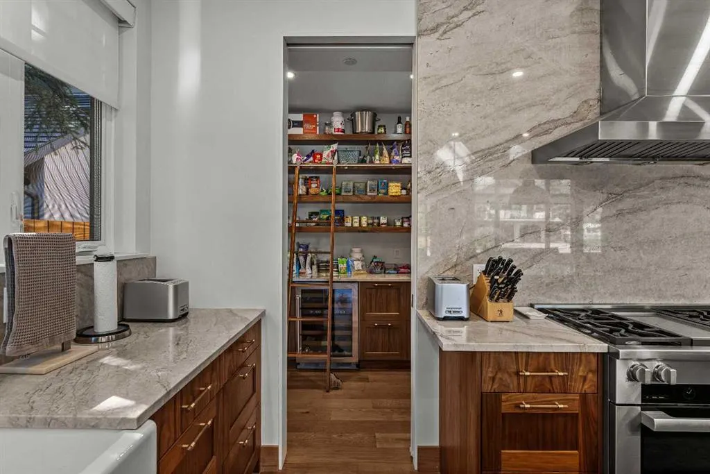 533 3rd Street