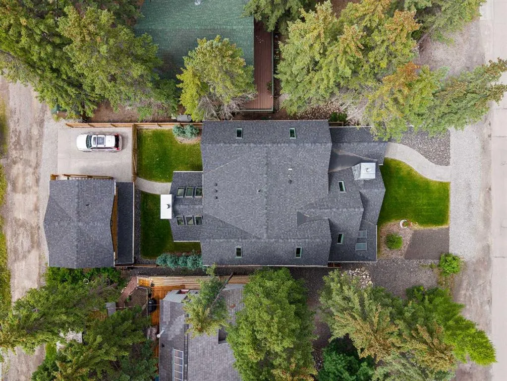 533 3rd Street