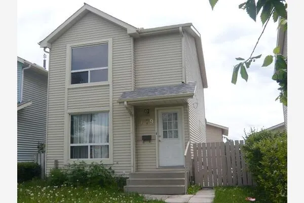 179 Falshire Drive NE