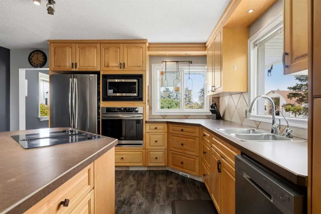 274 Range Road #281014