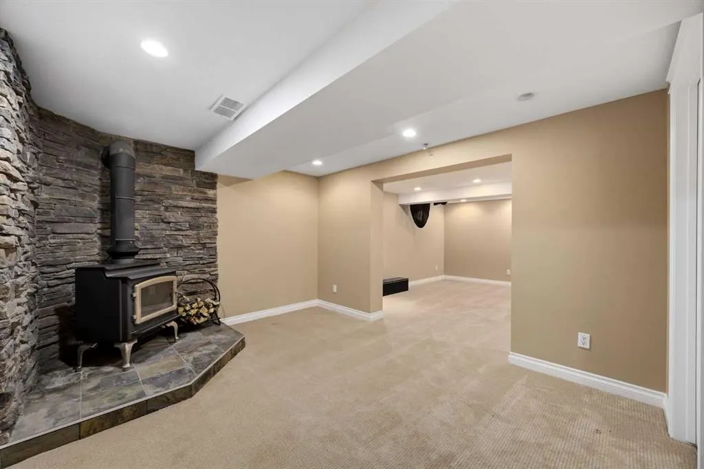 274 Range Road #281014