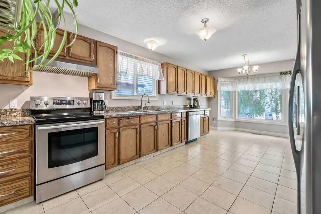 163 Woodburn Crescent