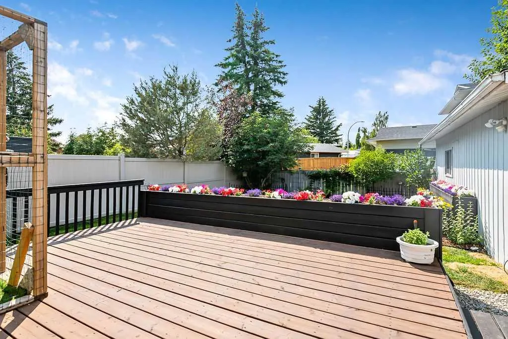163 Woodburn Crescent