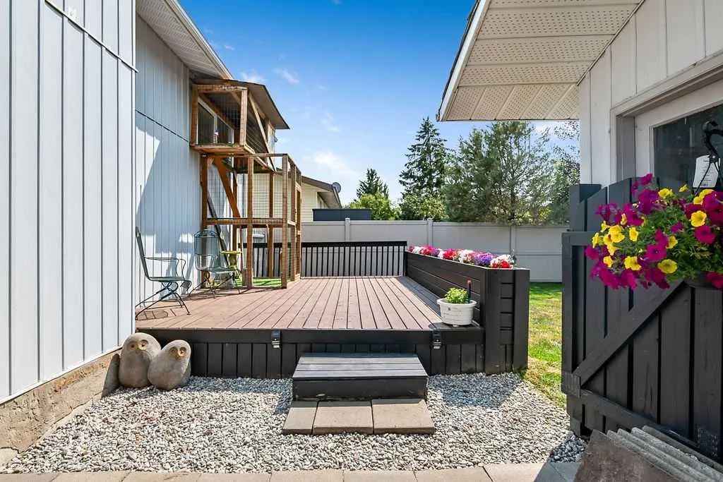 163 Woodburn Crescent
