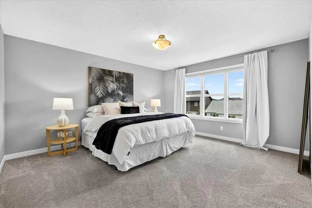 137 Cranbrook Cove SE