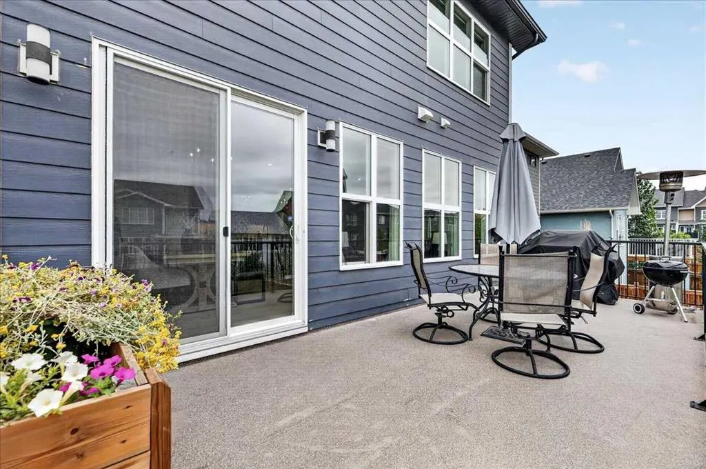 137 Cranbrook Cove SE