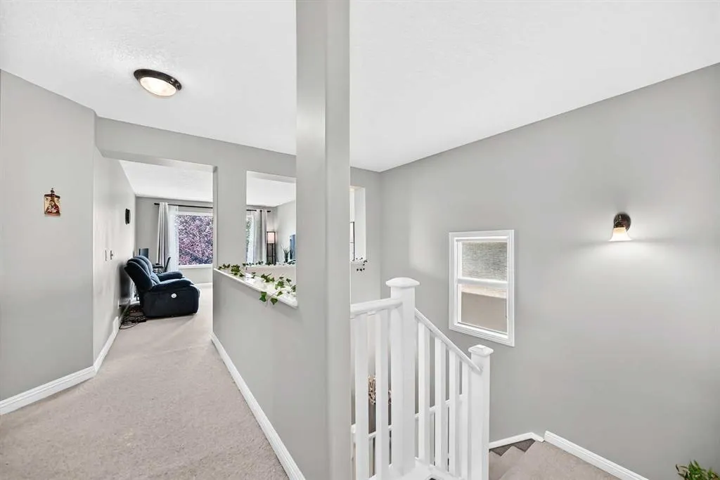 153 Cranleigh Bay SE