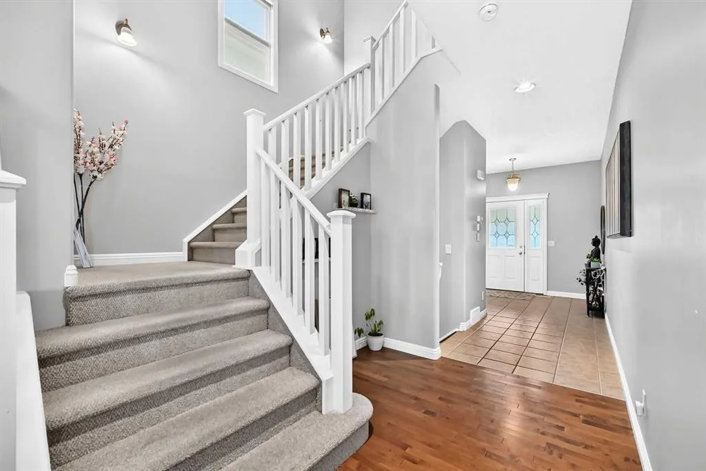 153 Cranleigh Bay SE