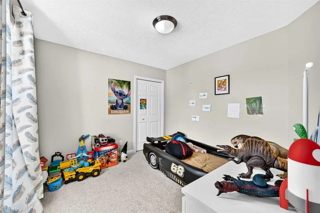 153 Cranleigh Bay SE