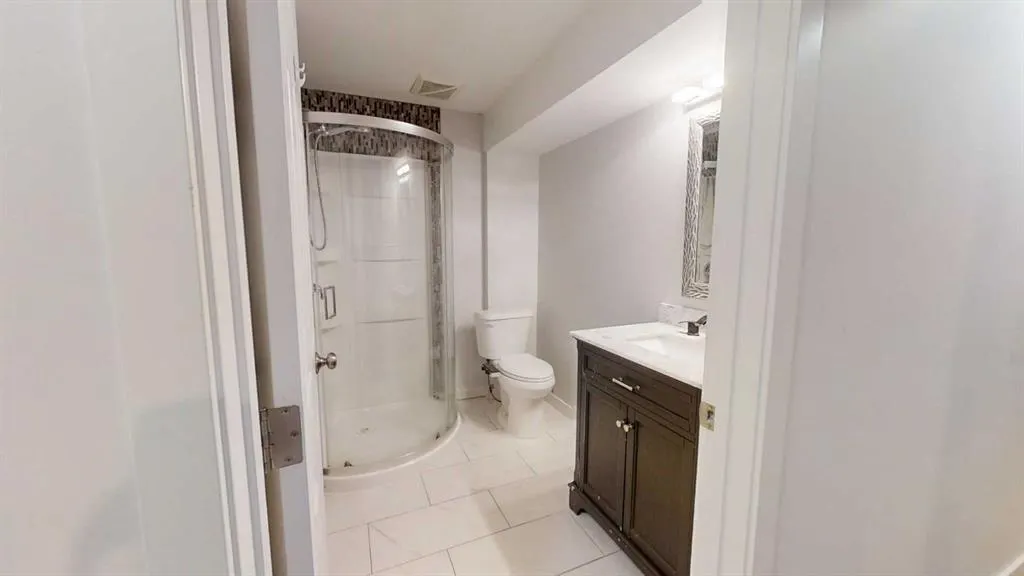 222 Copperpond Boulevard SE