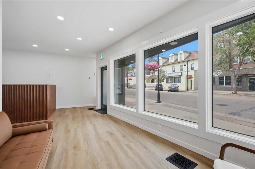 5016 50 Ave