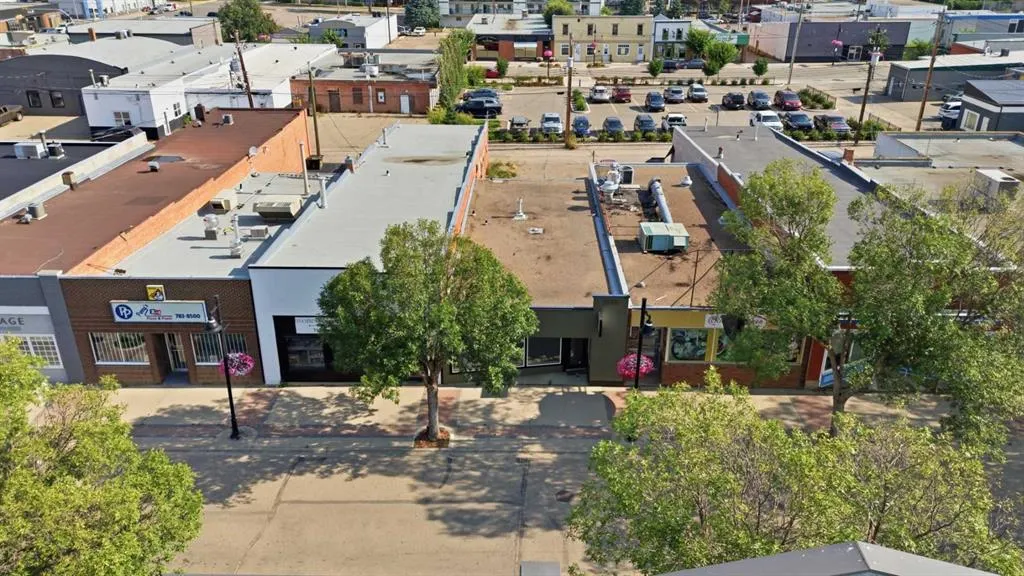 5016 50 Ave