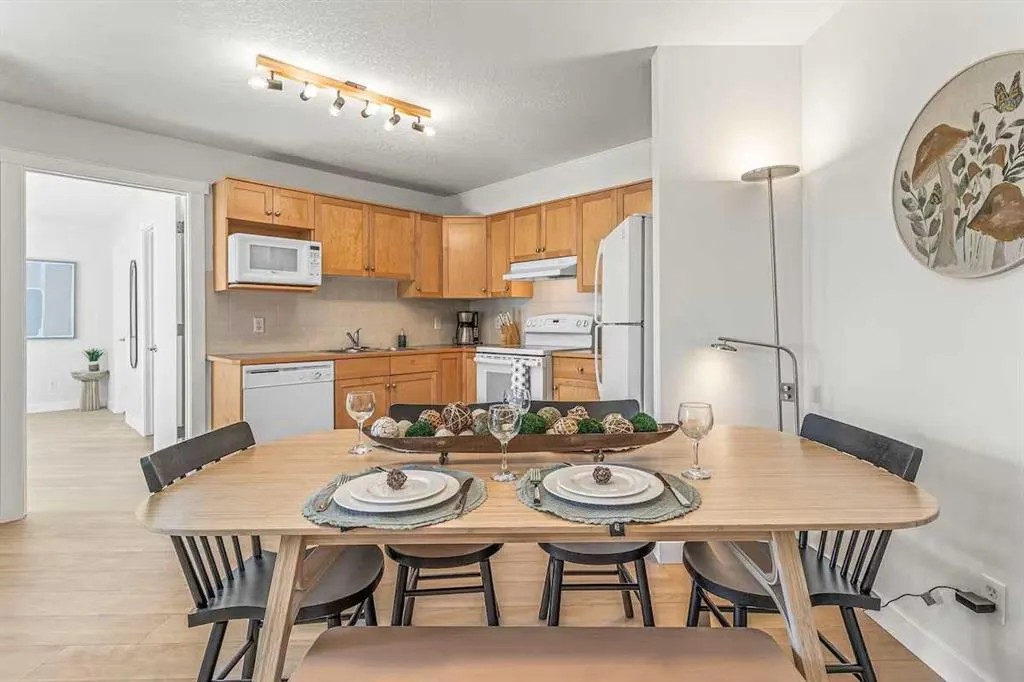 160 Kananaskis Way #411