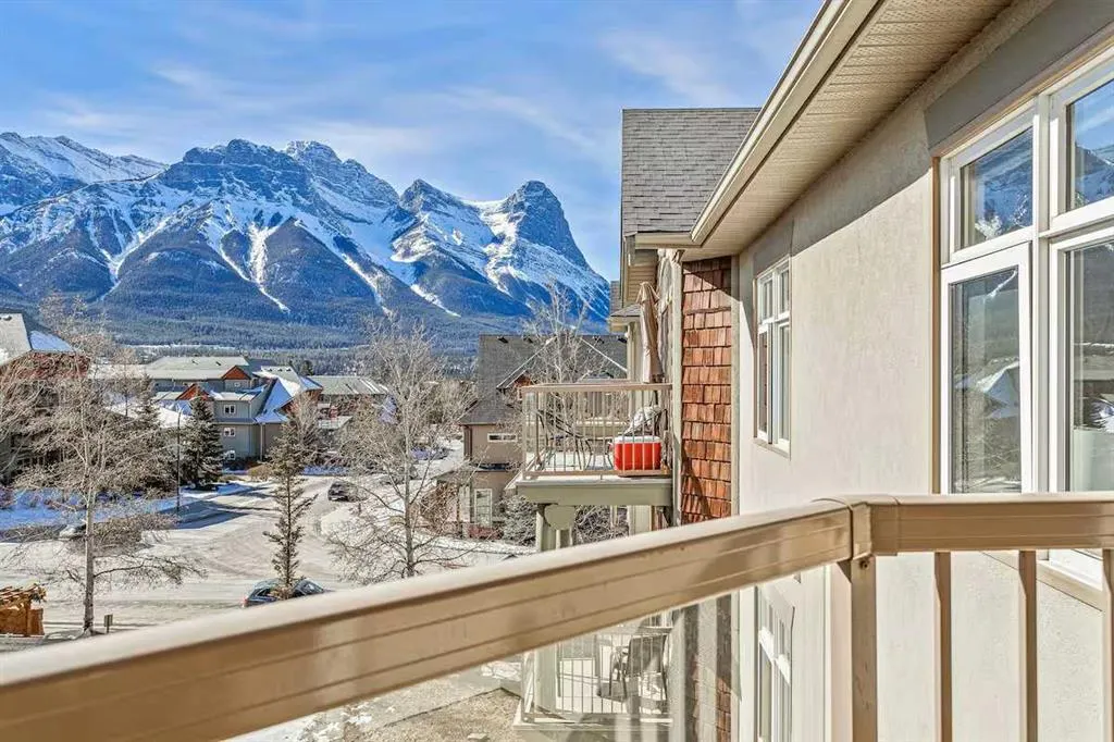 160 Kananaskis Way #411