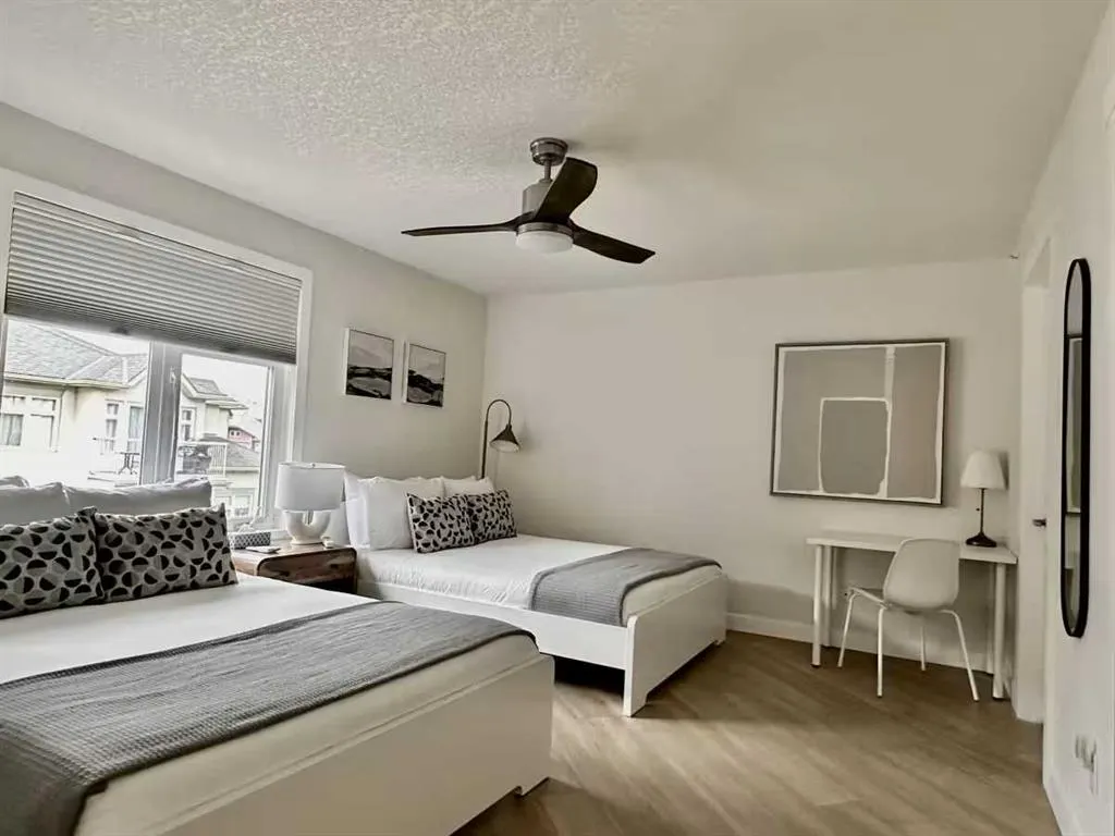 160 Kananaskis Way #411