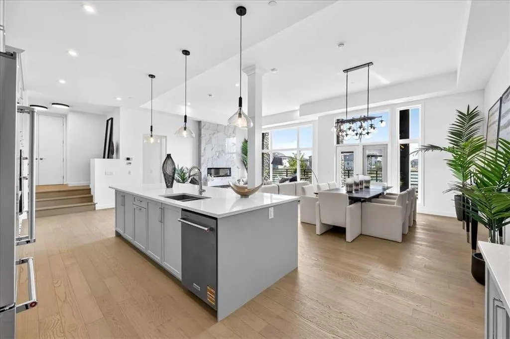 150 Marina Cove SE #102