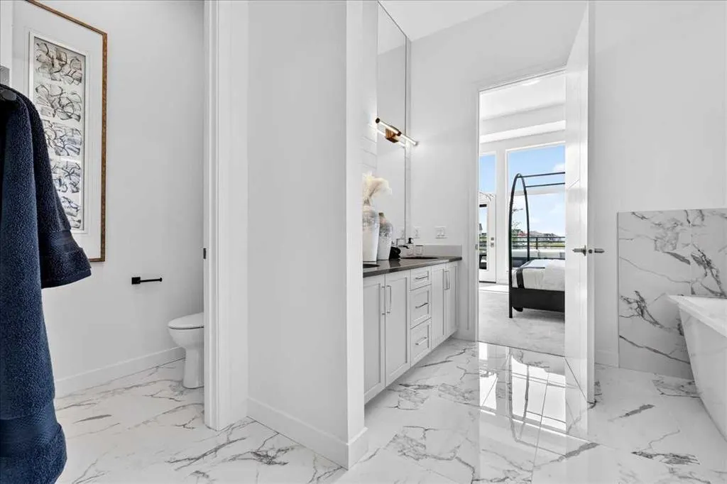 150 Marina Cove SE #102