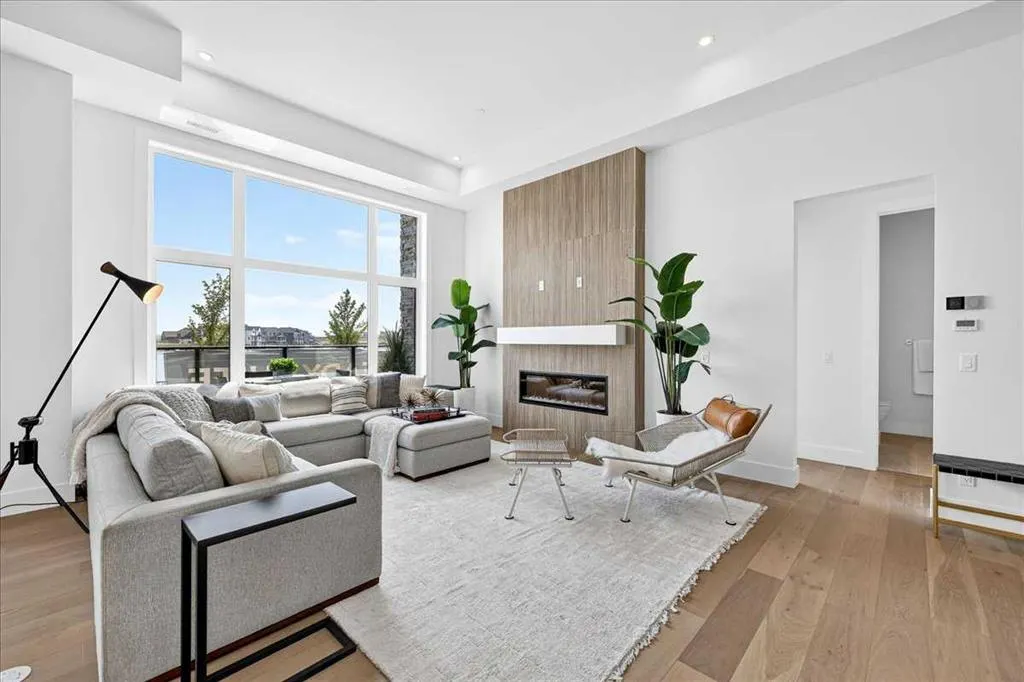 150 Marina Cove SE #101