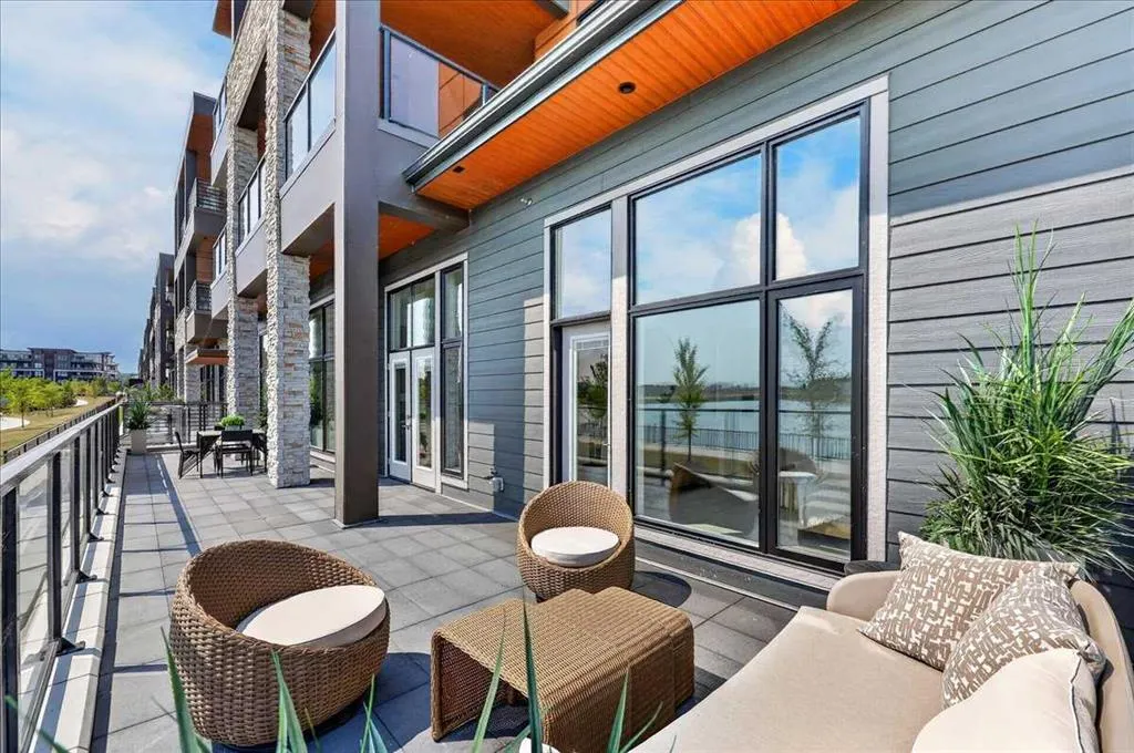 150 Marina Cove SE #101