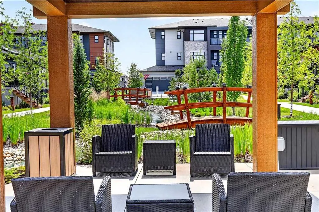 150 Marina Cove SE #101