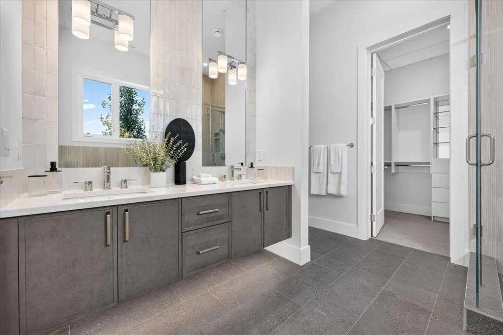 150 Marina Cove SE #101
