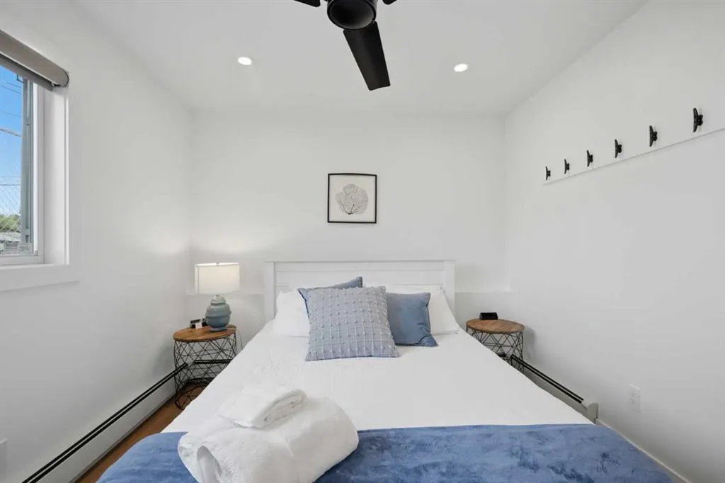4415 Lakeshore Drive ##2