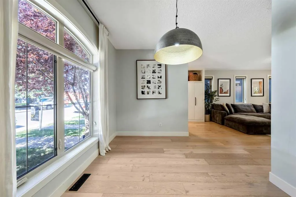 1918 36 Street SW