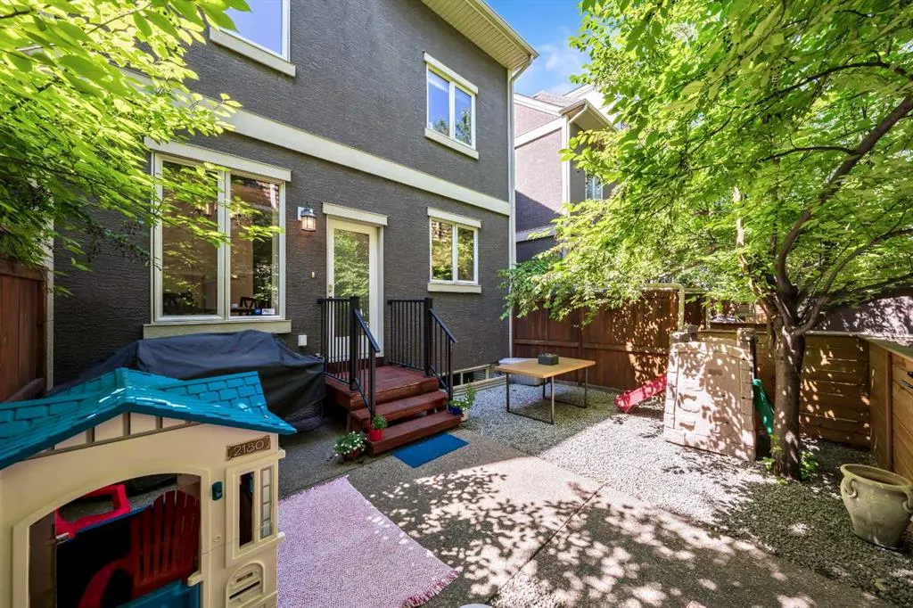 1918 36 Street SW