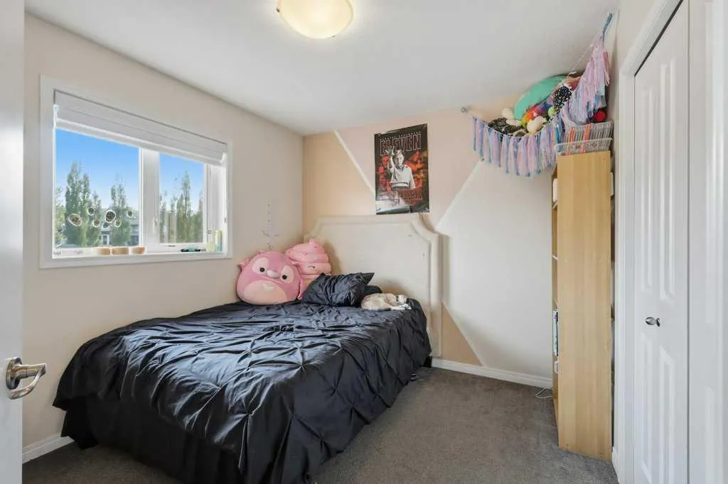 21 Regatta Way