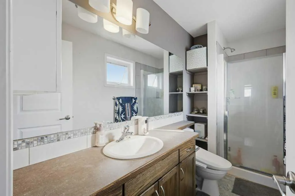21 Regatta Way