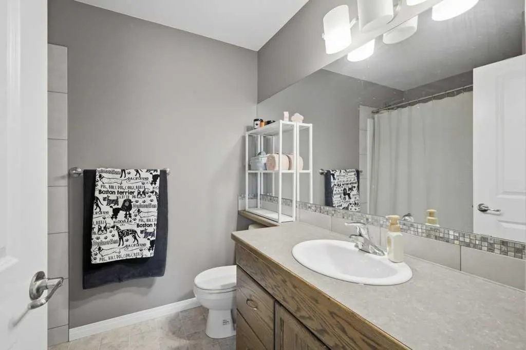 21 Regatta Way