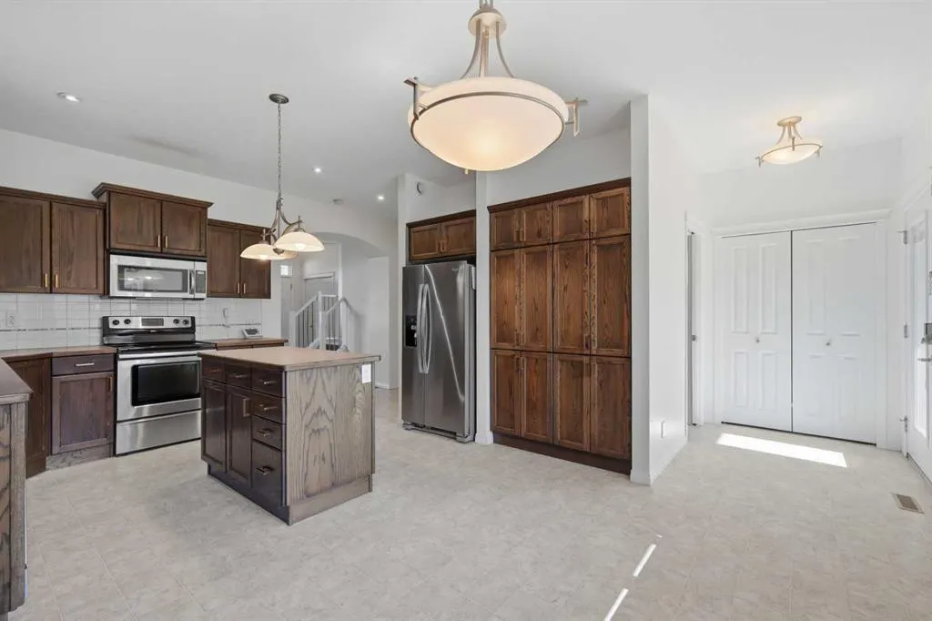 21 Regatta Way