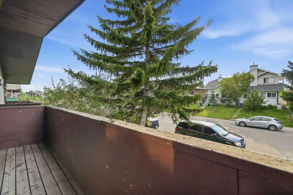 2706 46 Street SE