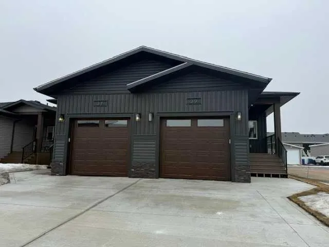 83 Gray Close