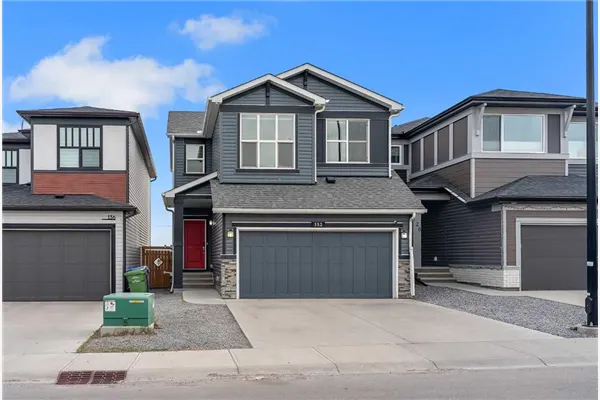 132 Howse Crescent NE