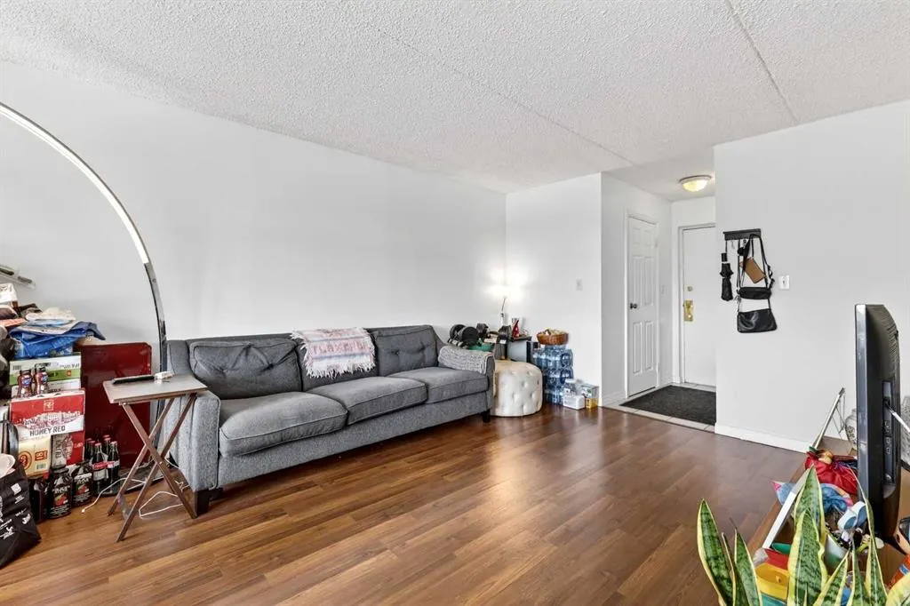 128 15 Avenue SW #603