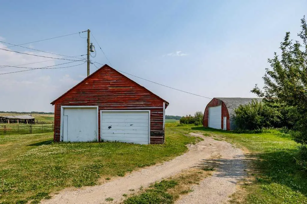 261126 Range Road 33