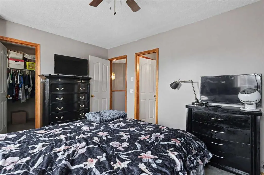 311 Erin Circle SE