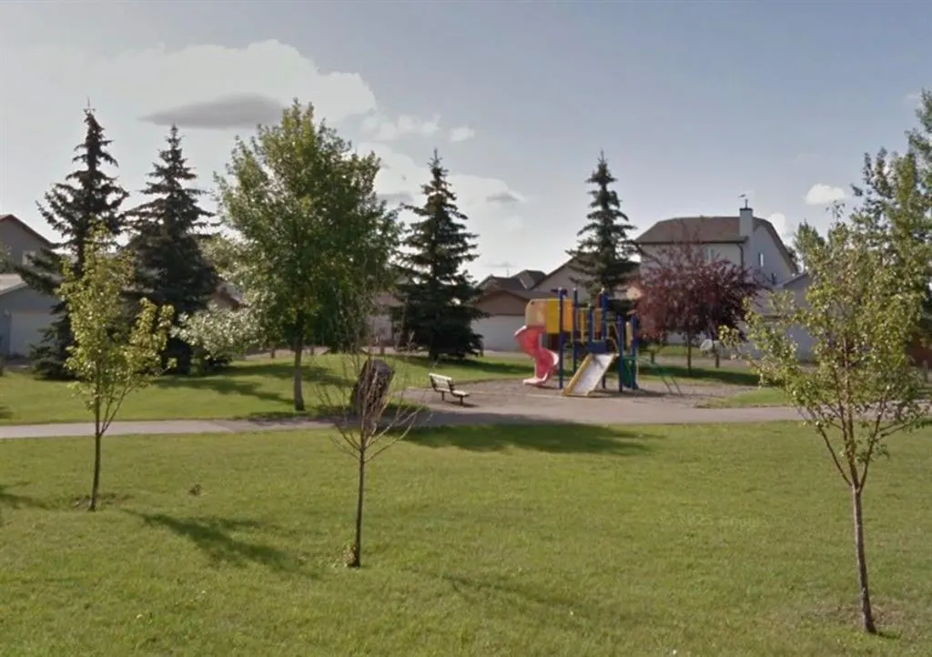 311 Erin Circle SE